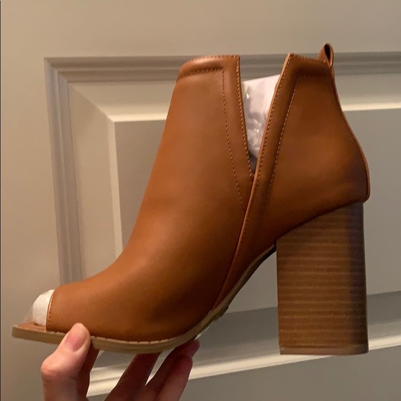 Cutout Side Peeptoe Ankle Booties Wood Stack Heel - Picture 5 of 5
